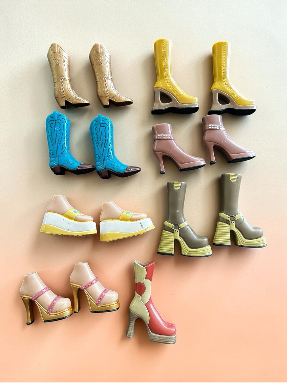 Vintage Bratz Doll Shoes & Boots Lot